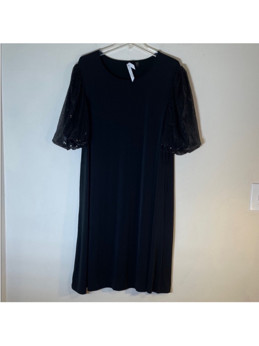 NY Collection Black Shift Dress with Sequined Sleeves. 1X. NWT.